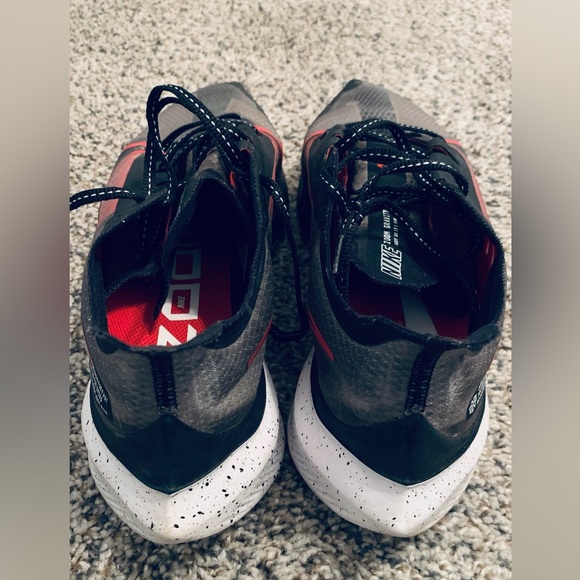 Nike - Zoom Gravity - 10.5 - Running - Picture 4 of 5